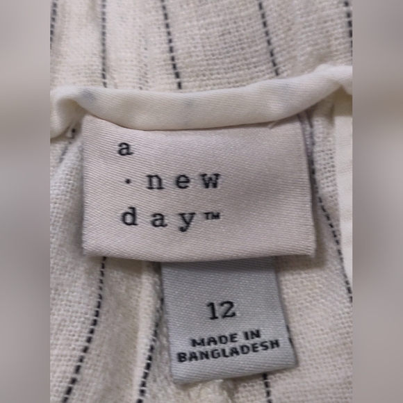 Wide Leg Linen Trousers. - Picture 5 of 12